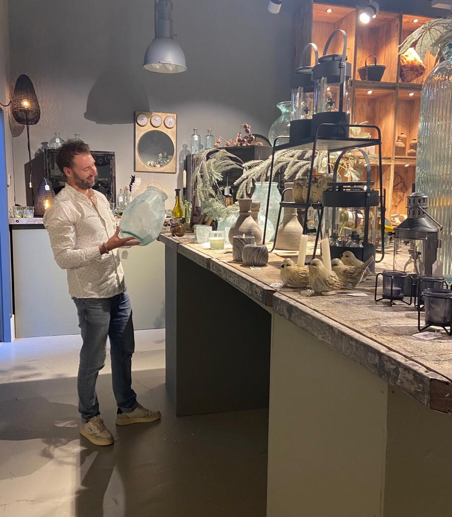 Het werkgeluk en zakelijke succes van Rik bij Van Manen, Veenendaal